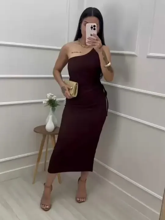 Vestido midi nula manga, marrom ou preto ou vermelho